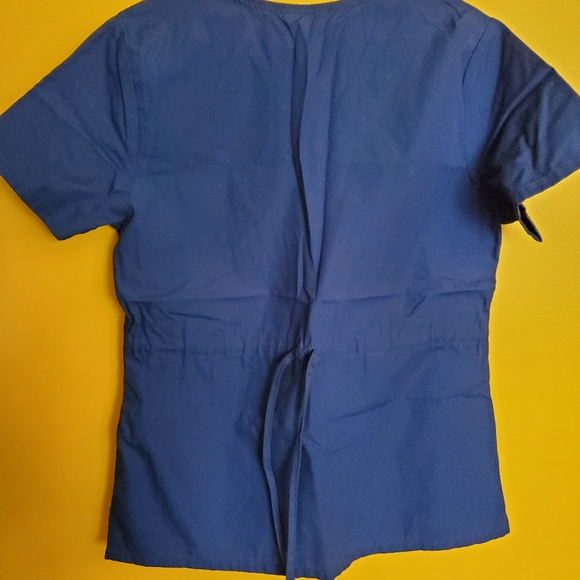 Scrub top - Picture 4 of 4